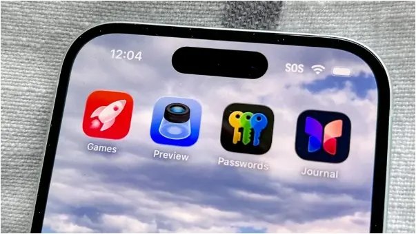 iOS 26 Preview App Interface