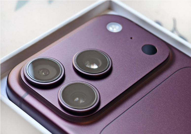 iPhone 18 Pro 勃根地紅使用心得 相機可變光圈評測