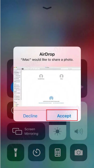 Mac電腦使用AirDrop傳送影片到iPhone的操作界面截圖2